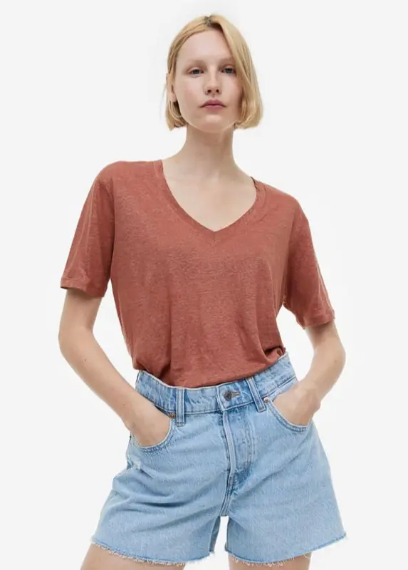 V-neck linen T-shirt